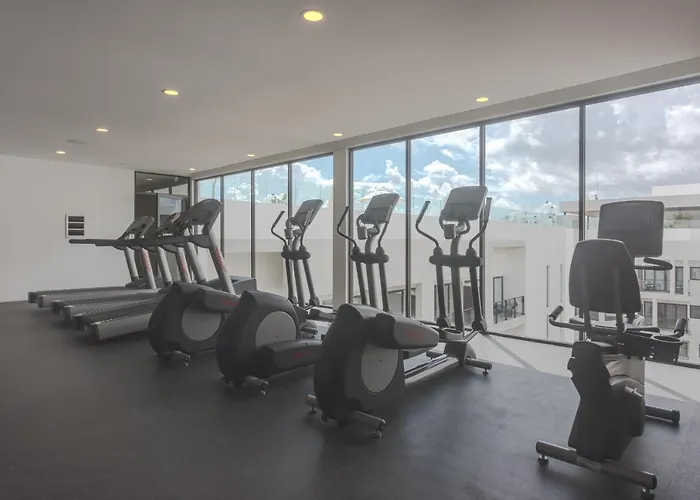Ipana Condo, Rooftop Pools, Gym, Walk To * Playa del Carmen