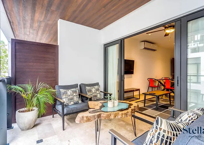 Apartment Ipana Condo, Rooftop Pools, Gym, Walk To *