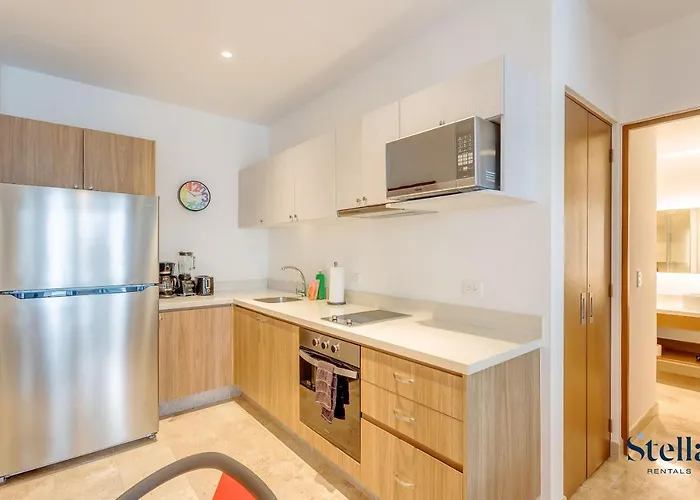 Ipana Condo, Rooftop Pools, Gym, Walk To Apartment Playa del Carmen
